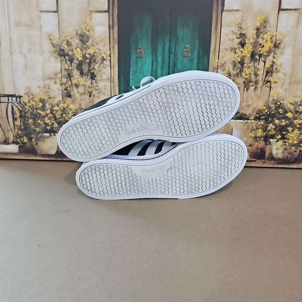 Adidas Daily 3.0 Men's Shoes Athletic Sneakers Canvas Skate FW7033 Size 11